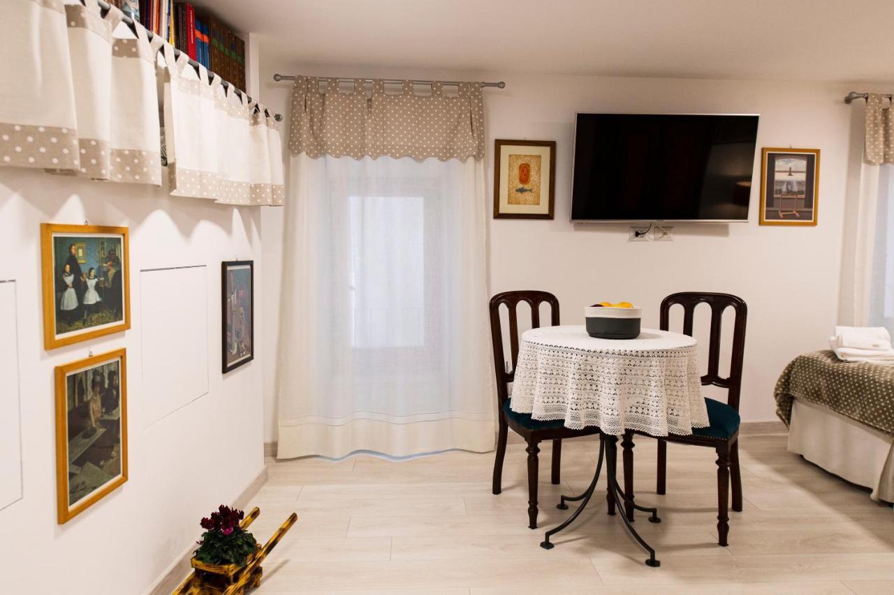 Affittacamere Pozzo Bianco ออร์เวียโต ภายนอก รูปภาพ
